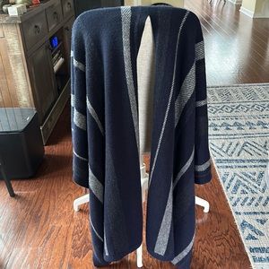 Vince 100% cashmere poncho